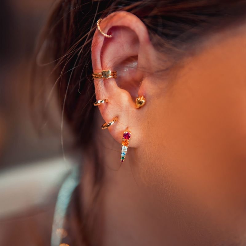 Argola geométrica com 6 zircônias coloridas folheada a ouro 18k