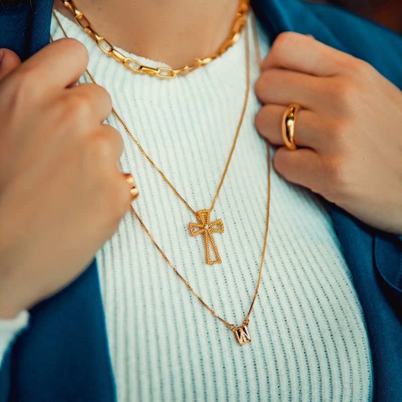 Anel com design abaulado versão 2.0 folheado a ouro 18k