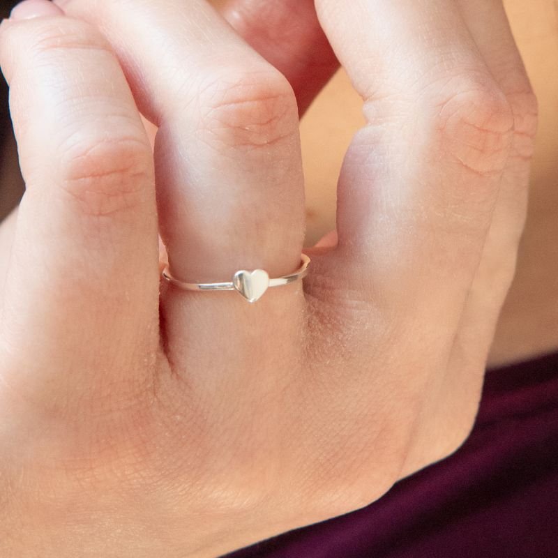 Anel coração regulável folheado a prata