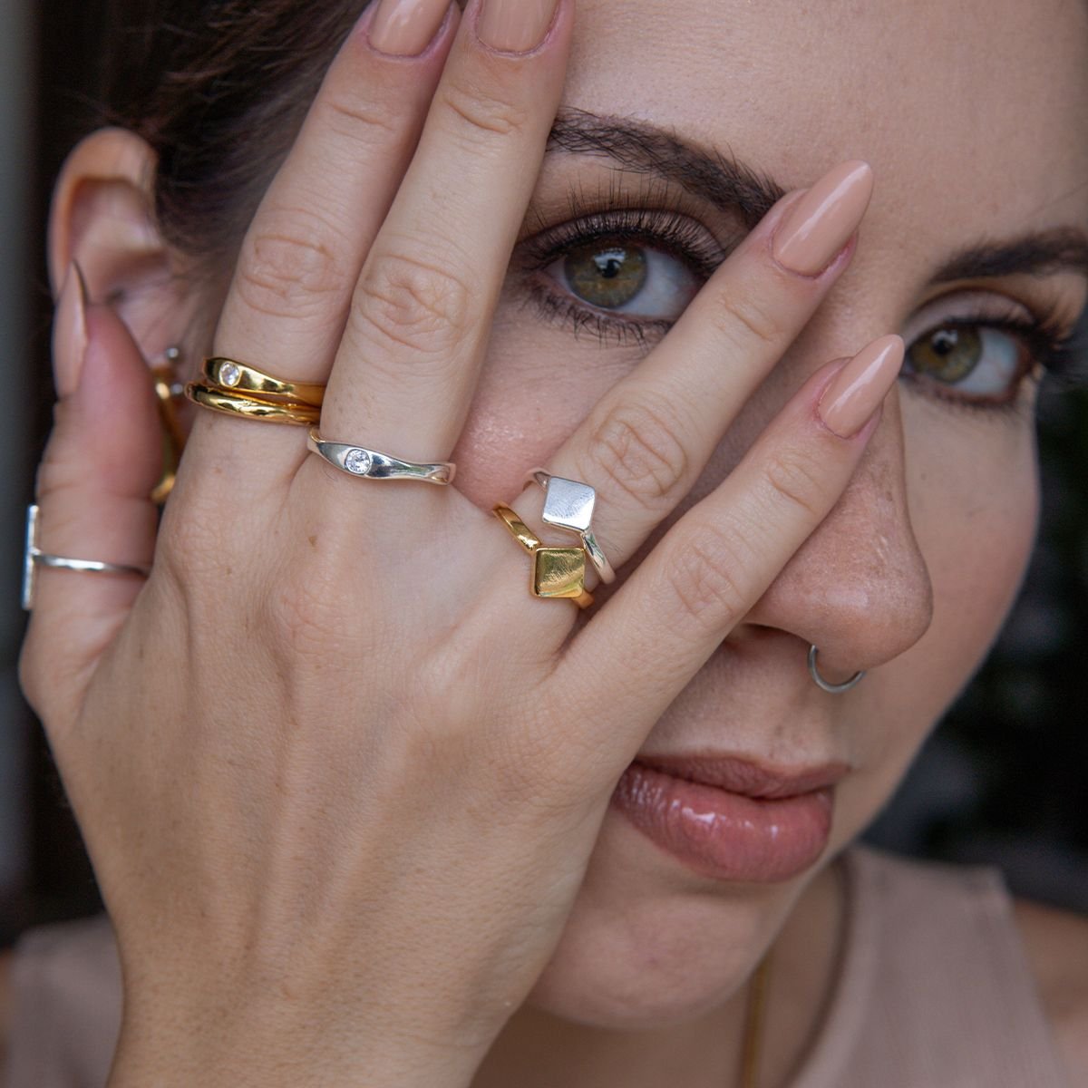 Anel de losango regulável folheado a ouro 18k