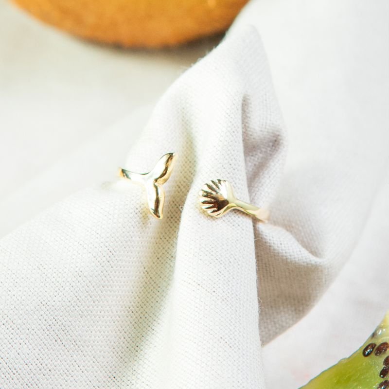 Anel fundo do mar regulável folheado a ouro 18k