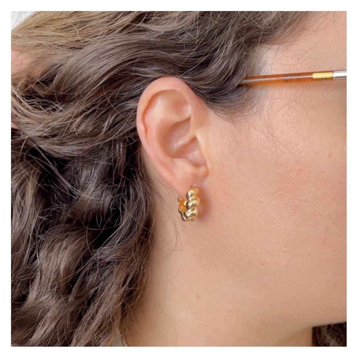 Argola de gomos folheada a ouro 18k