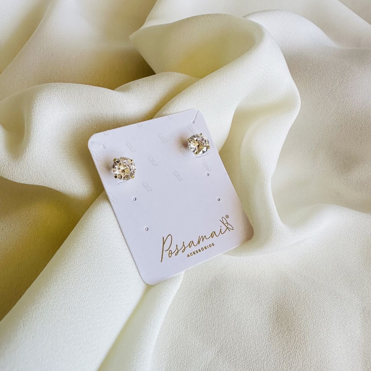 Brinco ponto de luz de zircônia folheado a ouro 18k