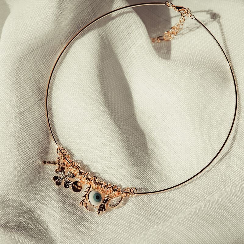 Choker Amuleto da Sorte folheada a ouro 18k