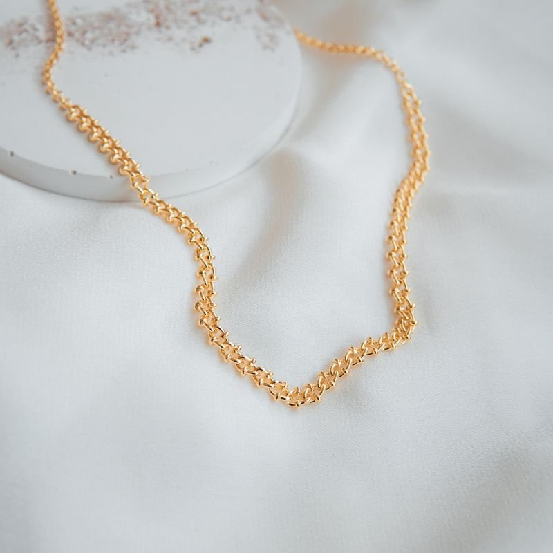 Choker de elos folheada a ouro 18k