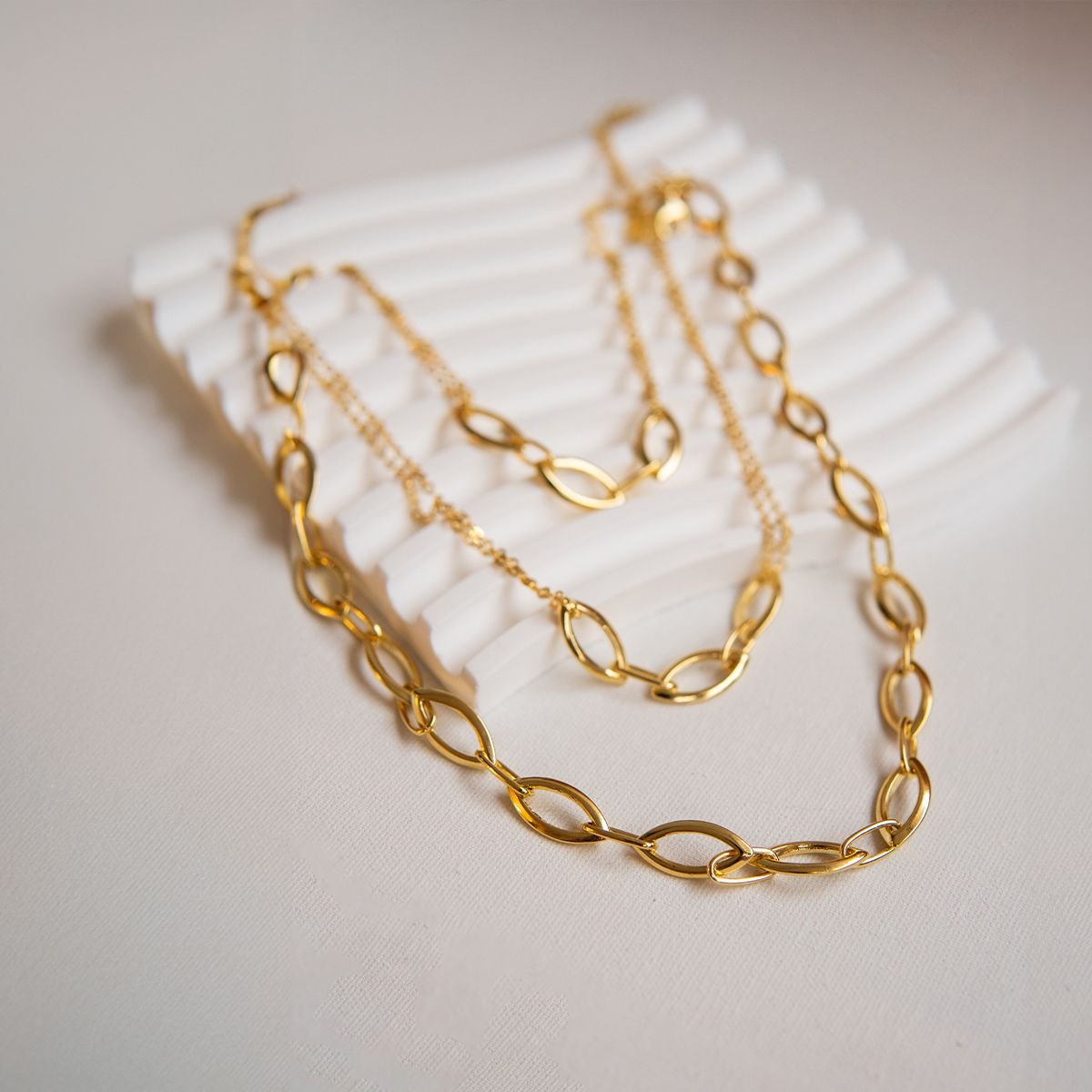 Choker de losangos folheada a ouro 18k