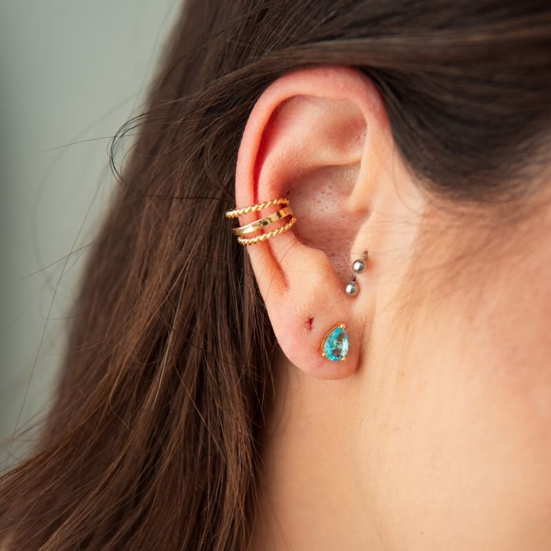 Brinco gota aquamarine folheado a ouro 18k