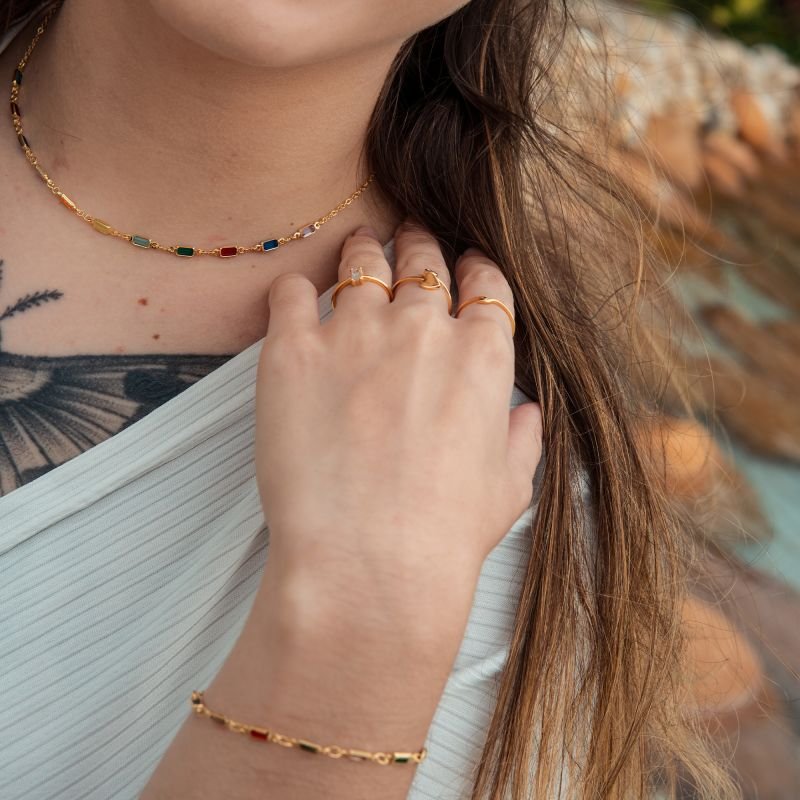 Colar Brisa de Cores folheado a ouro 18k
