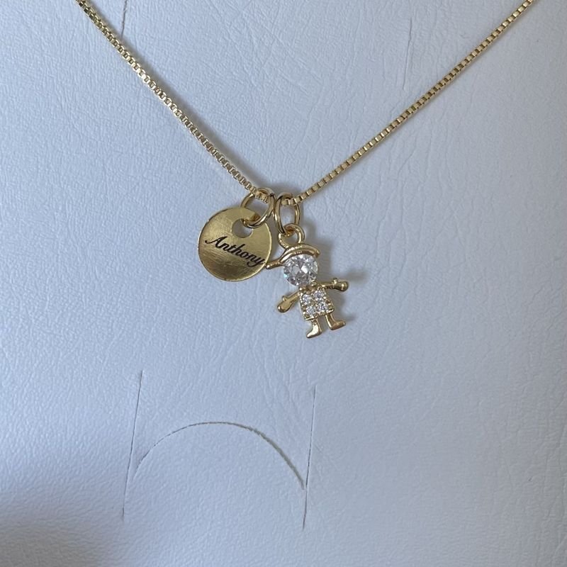 Colar de filho personalizável com plaquinha de nome folheado a ouro 18k - 3 dias úteis para entrega