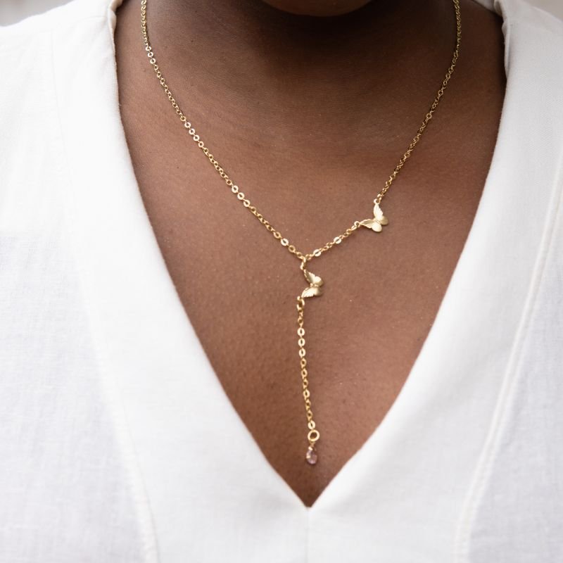 Colar gravatinha com borboletas folheada a ouro 18k