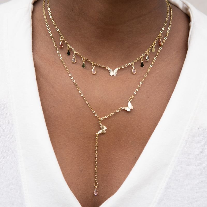 Colar gravatinha com borboletas folheada a ouro 18k
