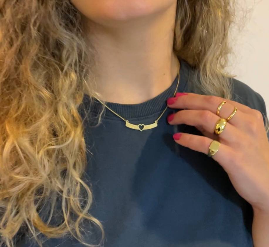 Colar nomes ligados por coração folheado a ouro 18k