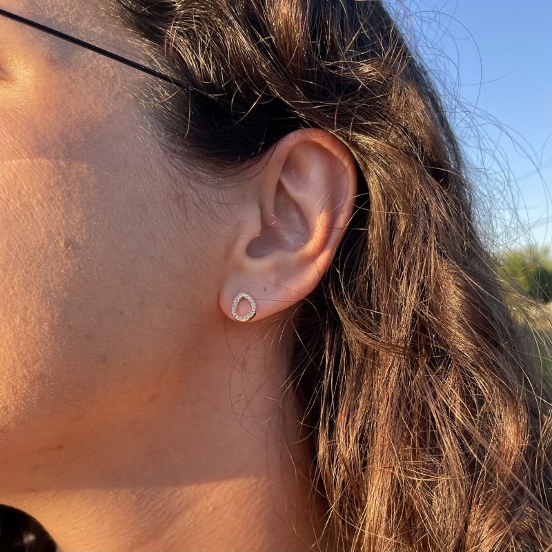Conjunto Gravatinha de Gota Vazada folheado a ouro 18k