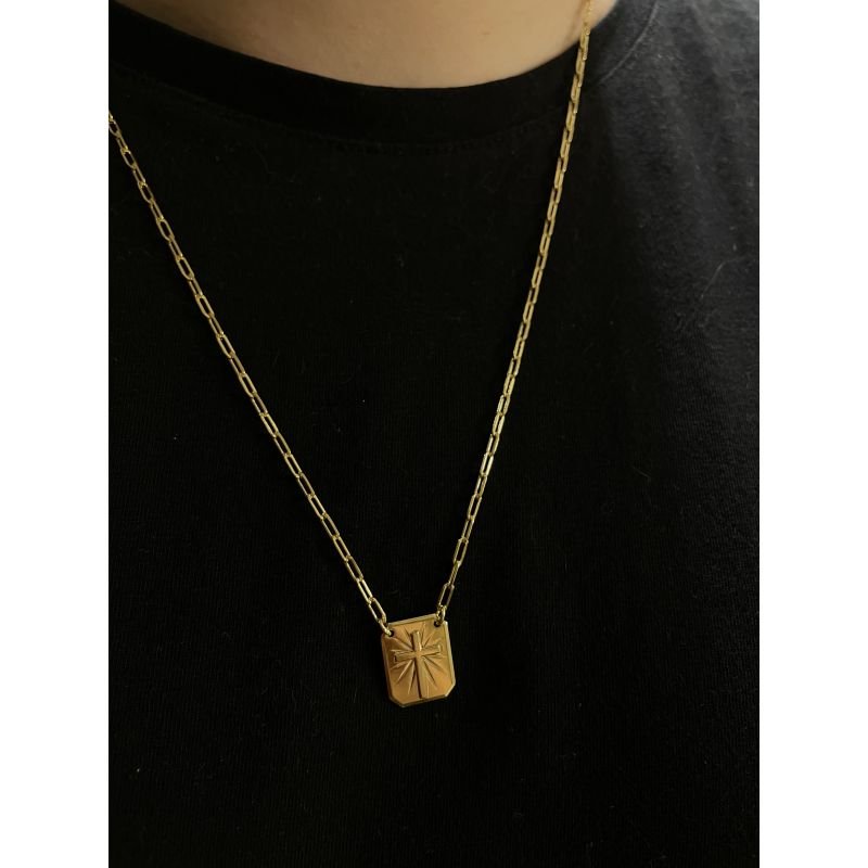Escapulário Crucifixo e Jesus Cristo folheado a ouro 18k