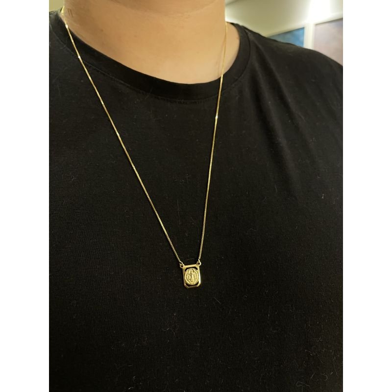 Escapulário de São Bento folheado a ouro 18k