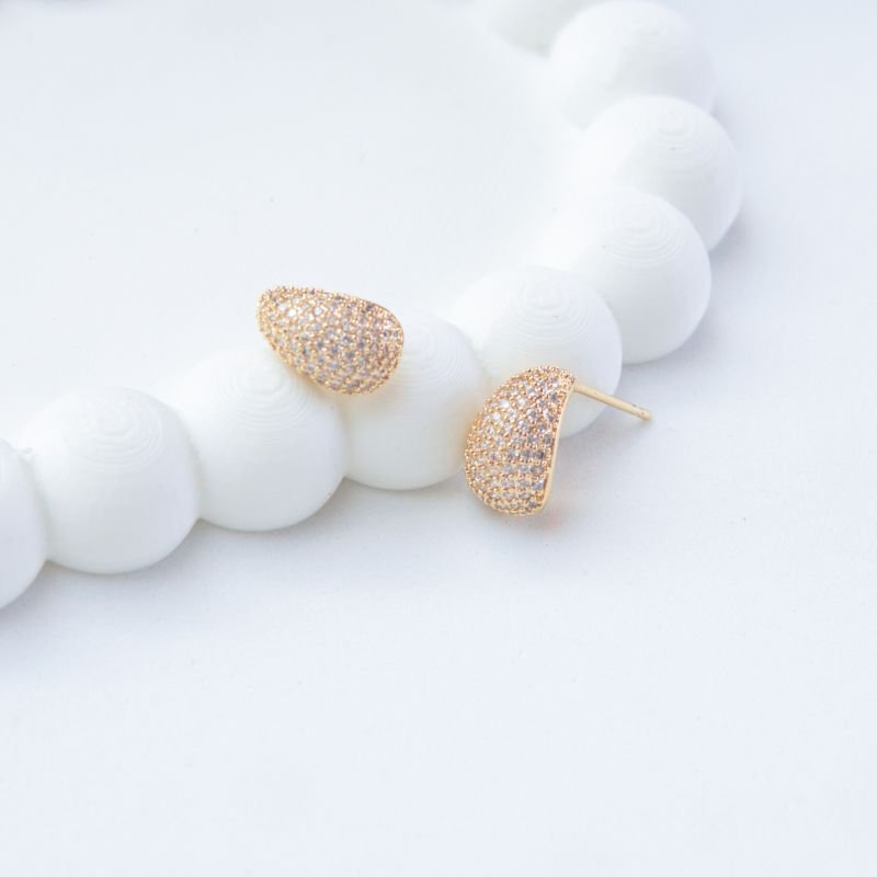 Meia argola Fran folheada a ouro 18k