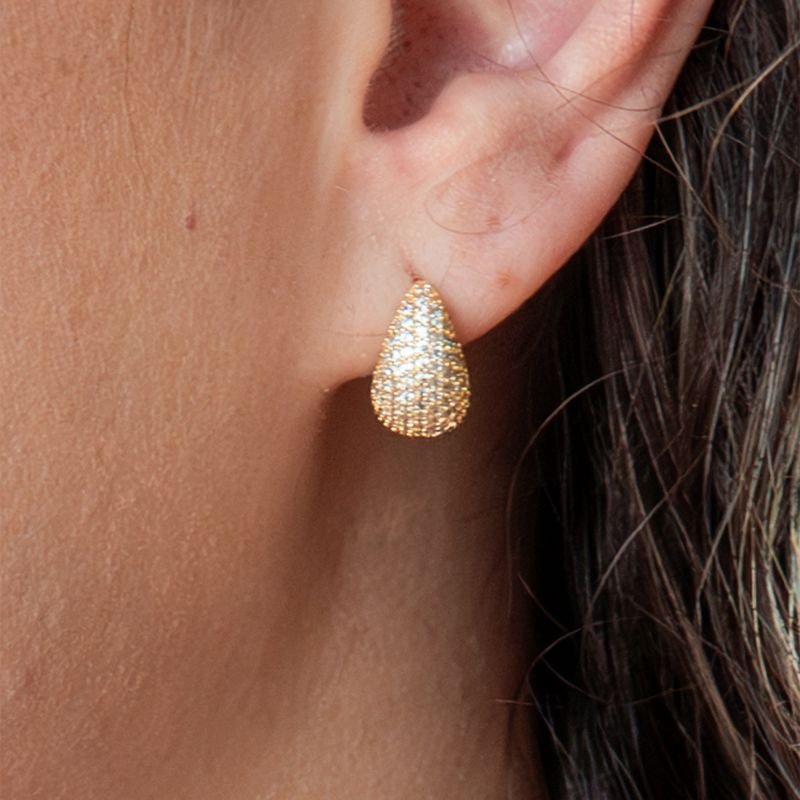 Meia argola Fran folheada a ouro 18k