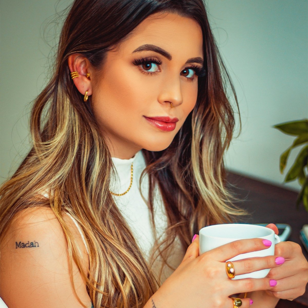 Piercing fake 3 linhas com bolinhas folheado a ouro 18k