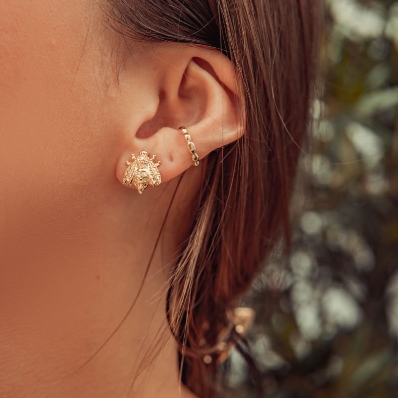 Piercing fake de bolinhas folheado a ouro 18k