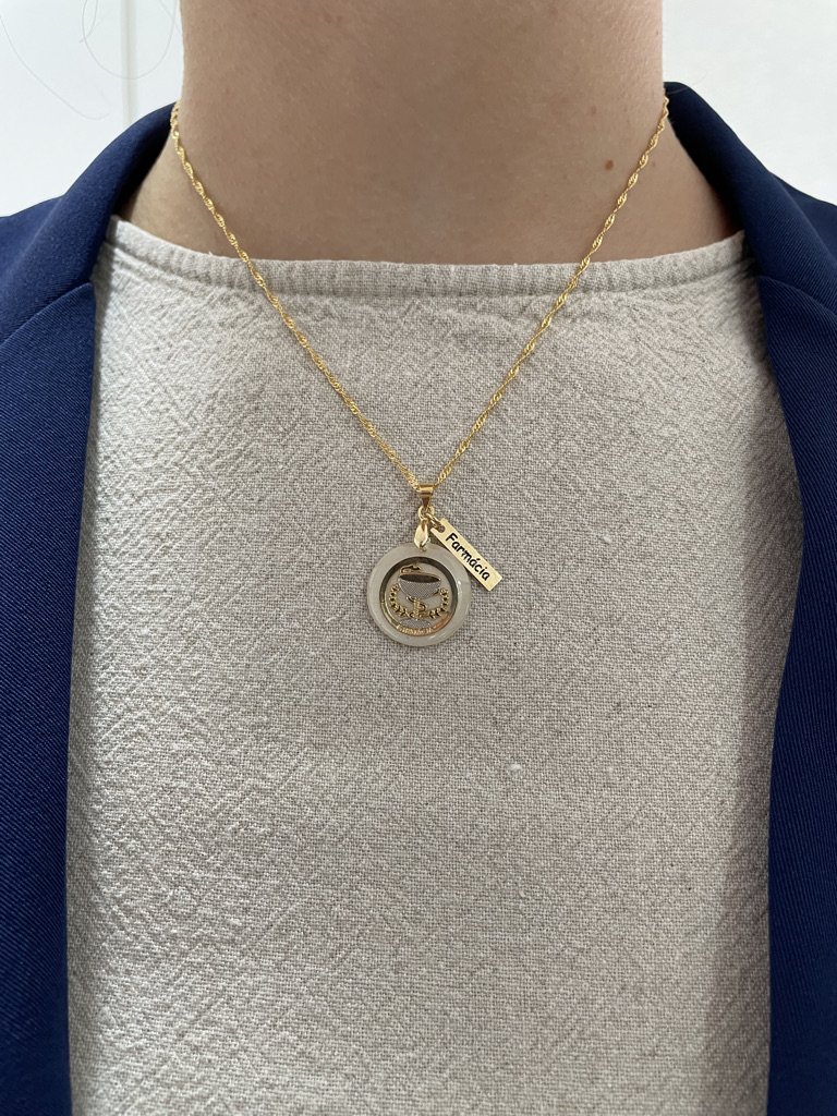 Pingente de Fármacia folheado a ouro 18k