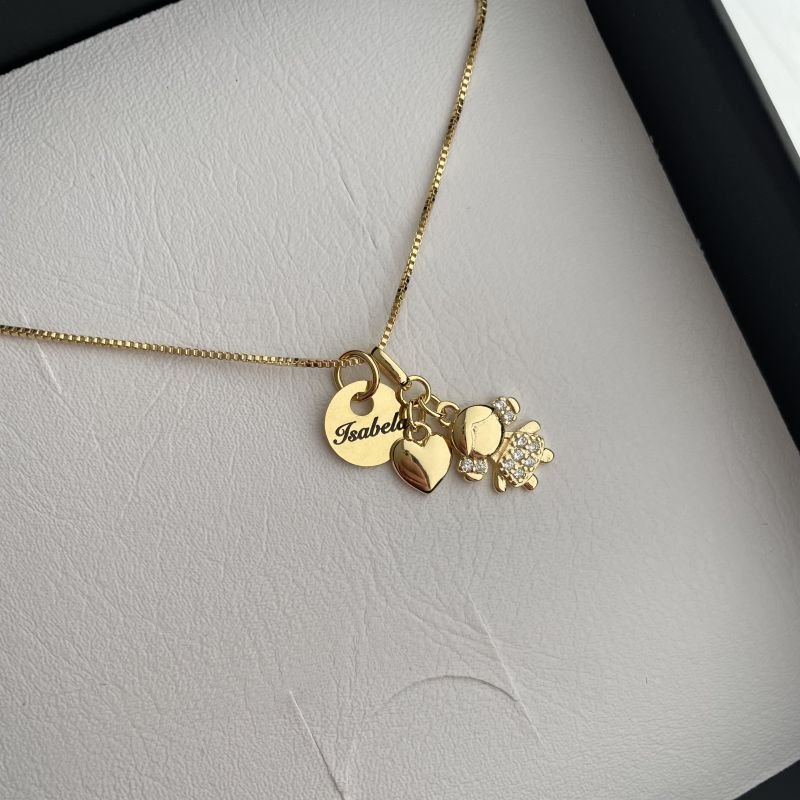Colar de filha personalizável com plaquinha de nome folheado a ouro 18k - 3 dias úteis para entrega