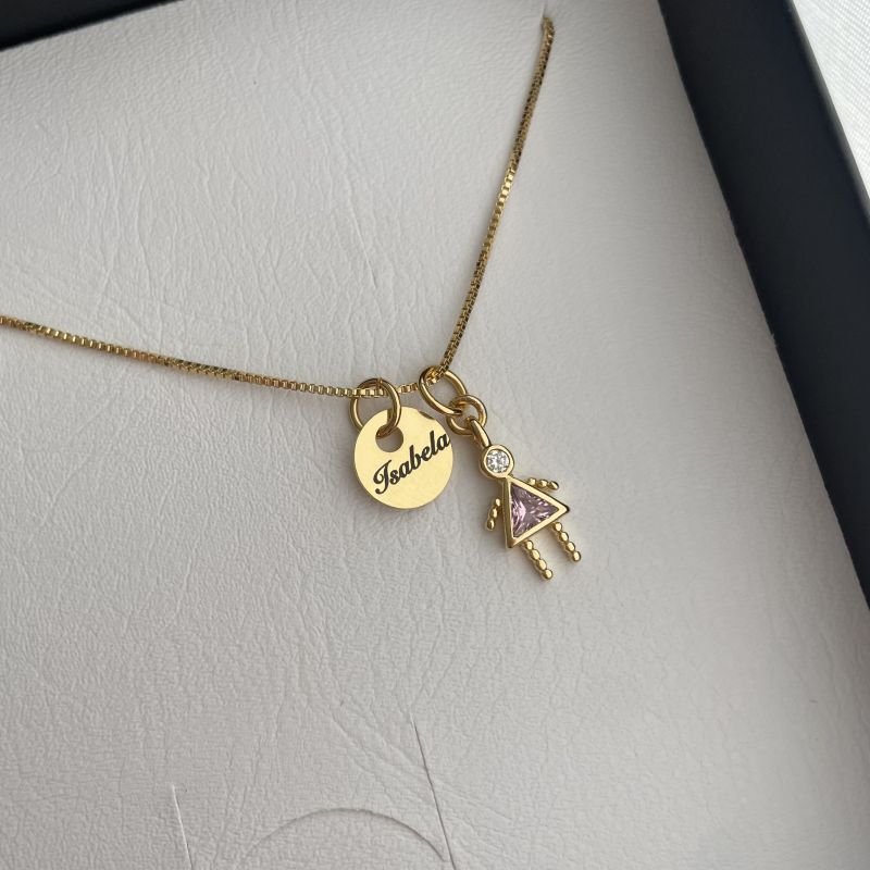 Colar de filha personalizável com plaquinha de nome folheado a ouro 18k - 3 dias úteis para entrega