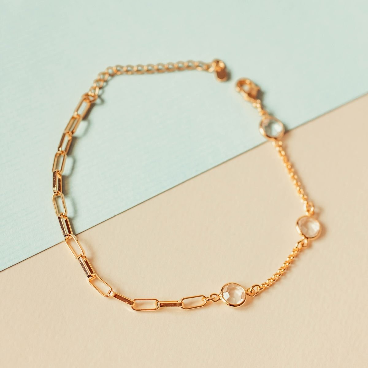 Pulseira de elos cartier e zircônias transparente 2 em 1 folheada a ouro 18k