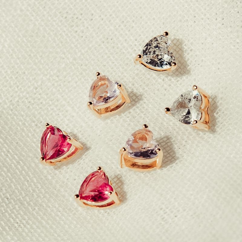 Trio de Brincos de Coração com Zircônias Coloridas folheados a ouro 18k