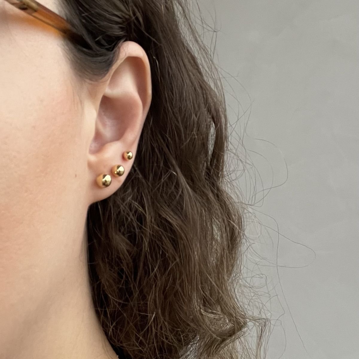 Trio de esferas folheado a ouro 18k